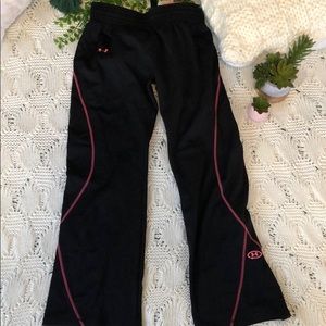 Athletic pants